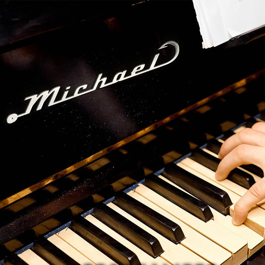 شارة الخطاف ثلاثية الأبعاد بكلماتك الخاصة