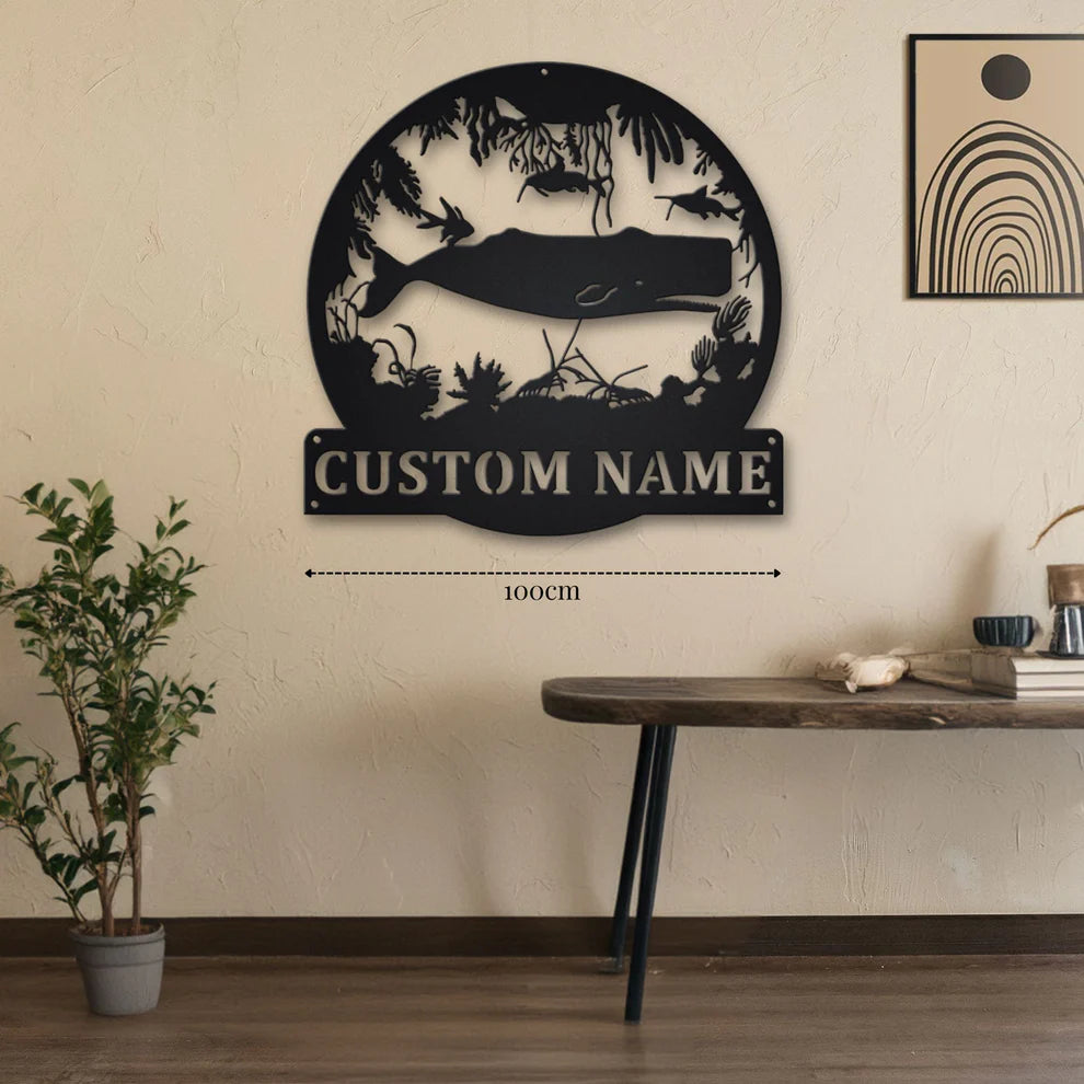 ديكور جداري معدني - بزينة على شكل حوت العنبر بتخصيص إسمك