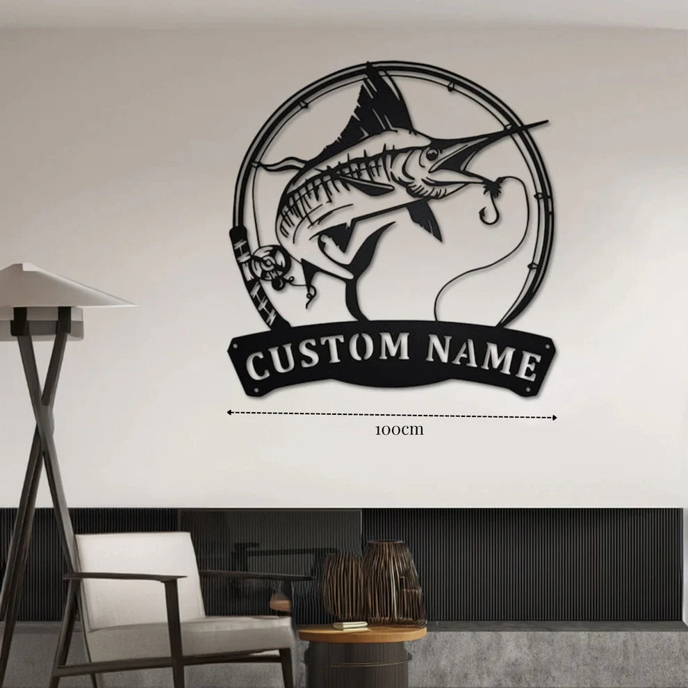 ديكور جداري معدني - بزينة على شكل سمكة السيف بتخصيص إسمك