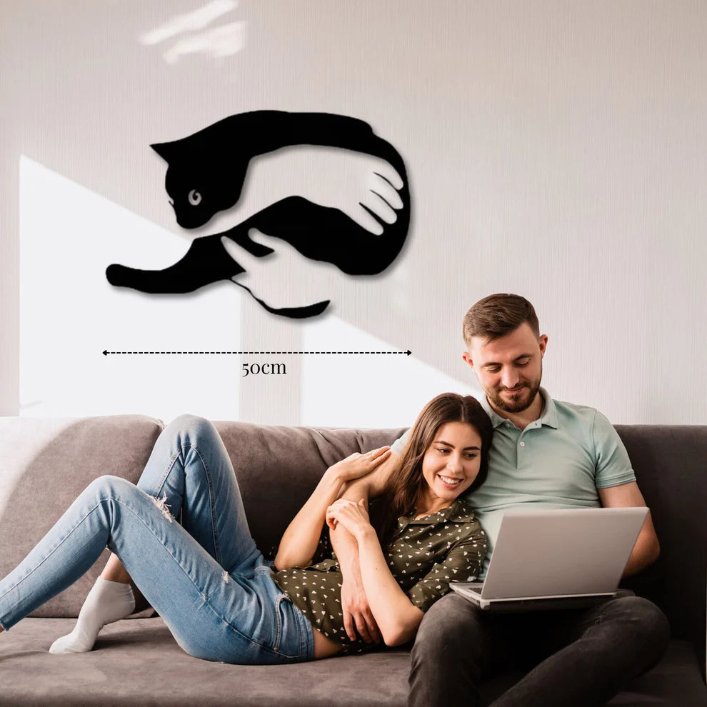 ديكور جداري معدني - بزينة قط أسود محضون