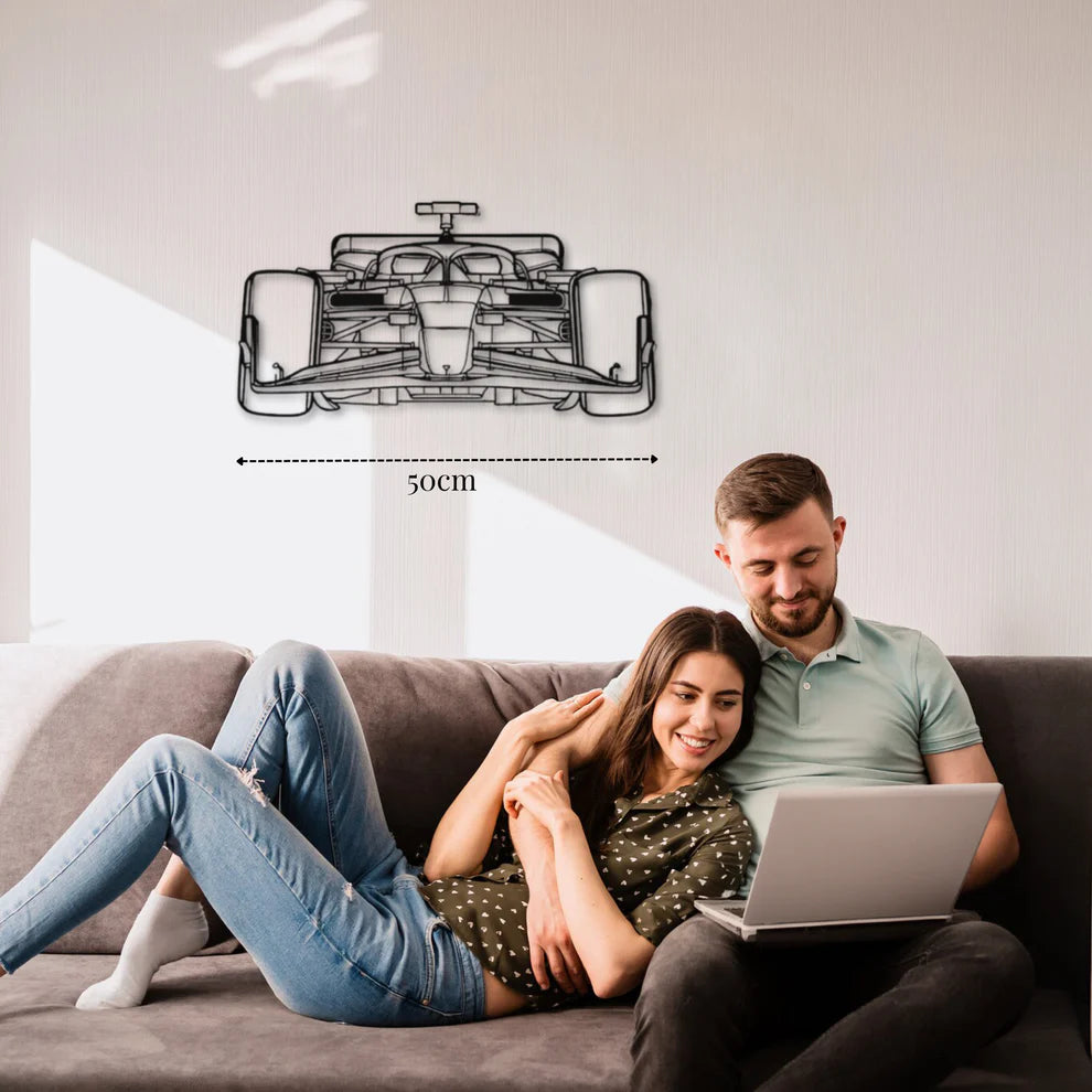 ديكور جداري معدني بزينة سيارة سباق السرعة