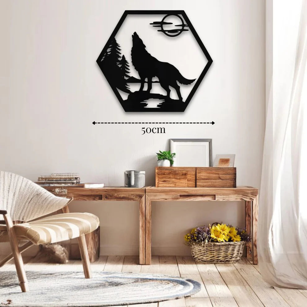 ديكور جداري معدني  بزينة دئب وسط الغابة باليل