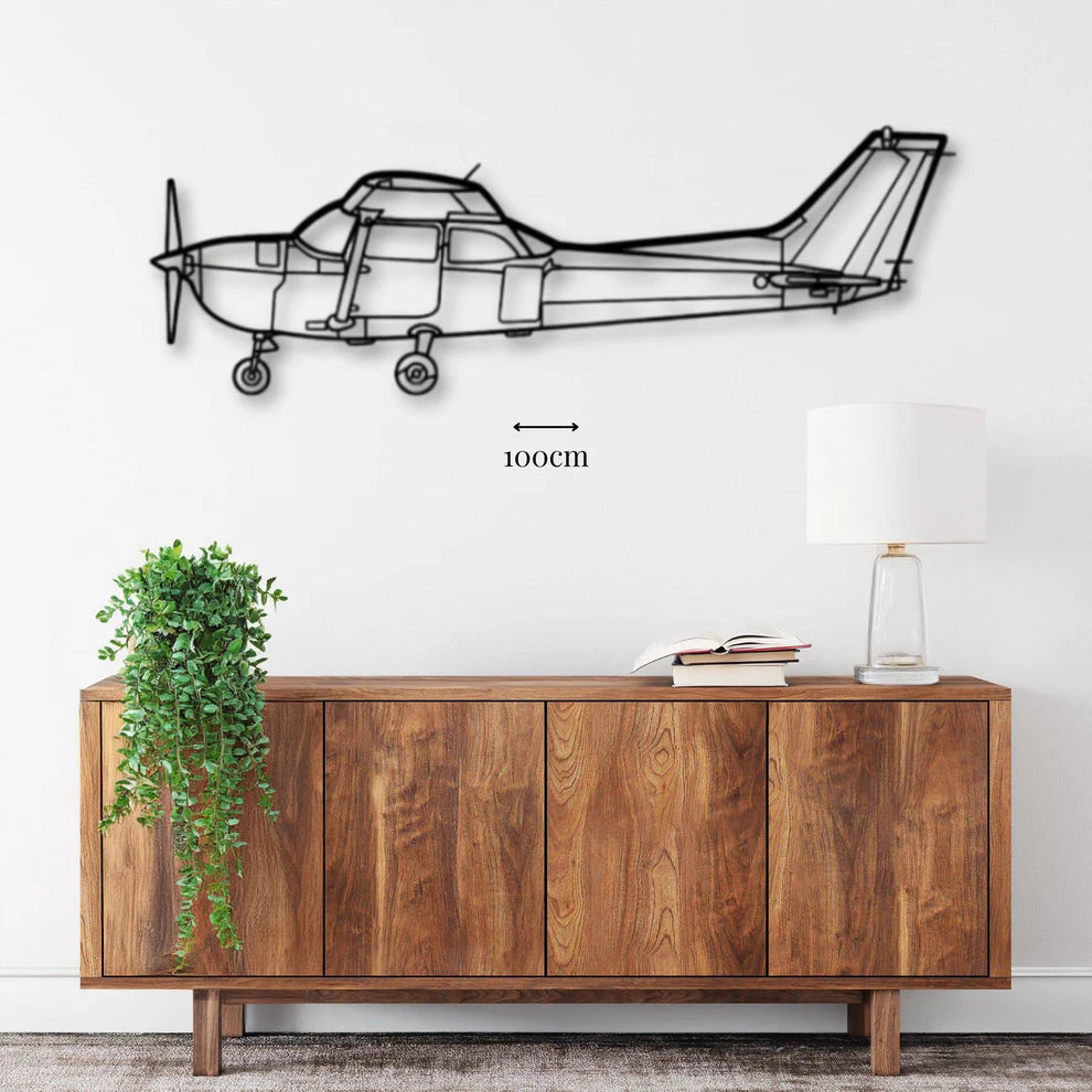 ديكور جداري معدني بزينة طائرة - سيسنا 172 سكاي هوك