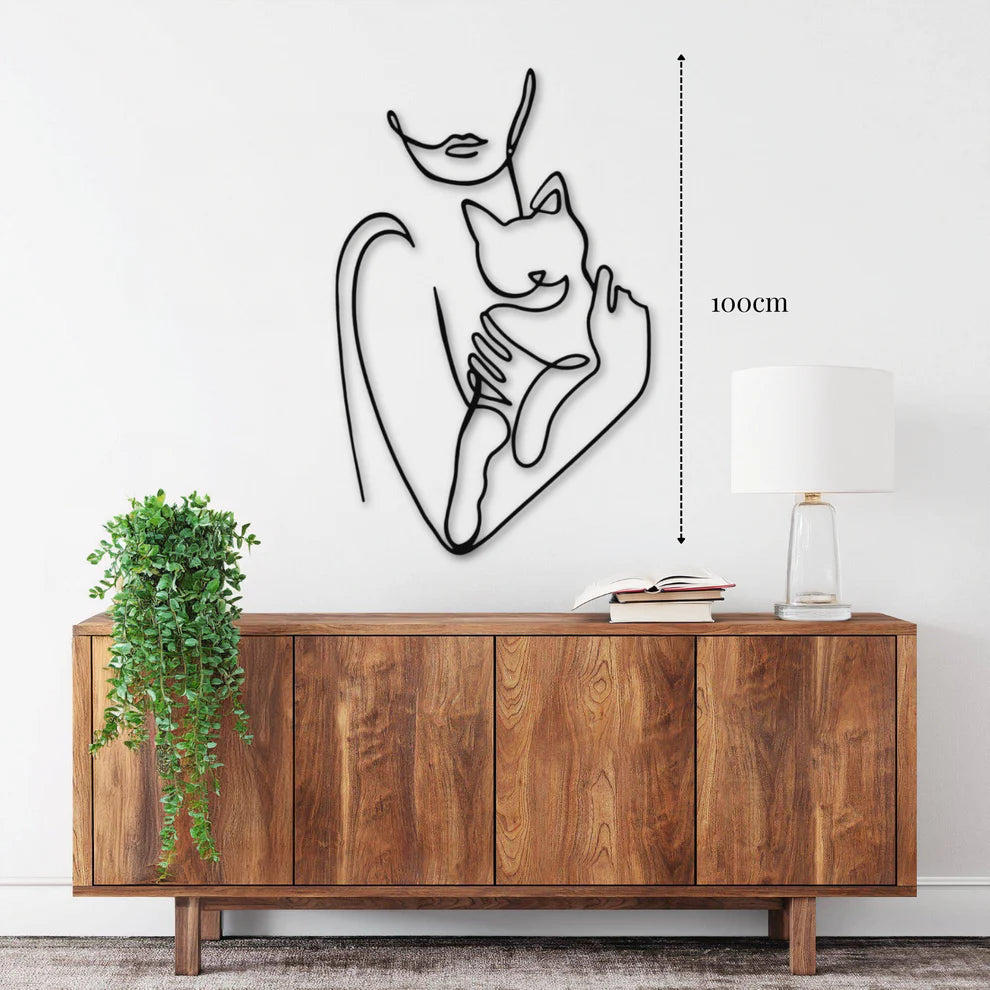 ديكور جداري معدني - بزينة سرب قط محضون من فتاة