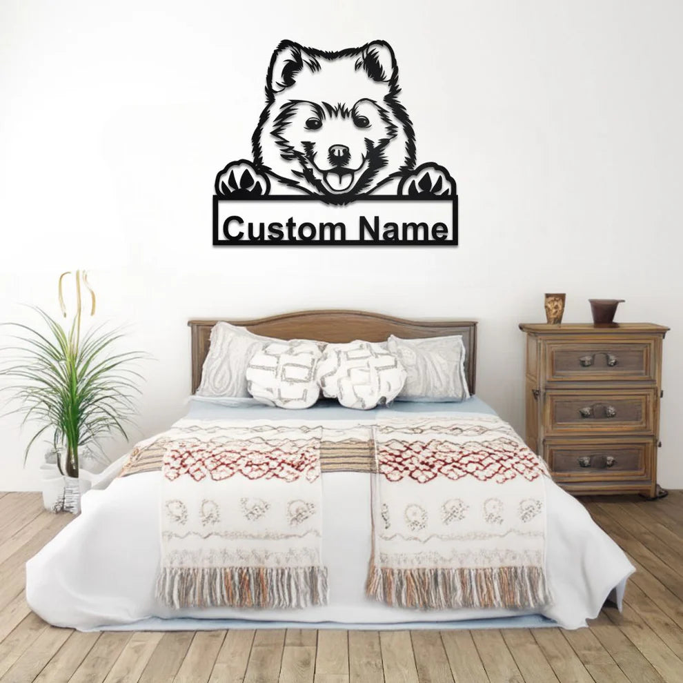 ديكور جداري معدني - بزينة على شكل كلب سامويد بتخصيص إسمك