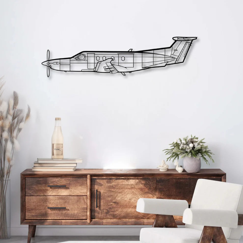PC-12 ديكور جداري معدني بزينة طيارة - بيلاتوس