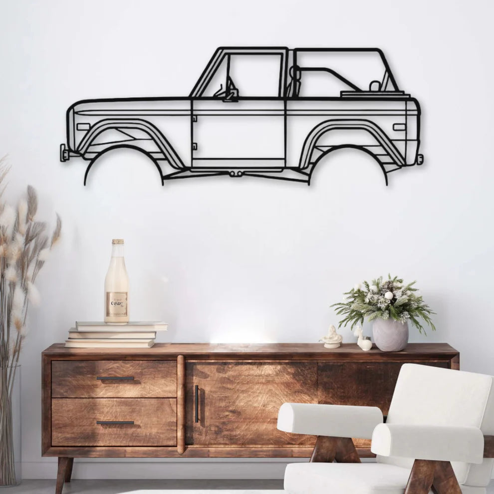 ديكور جداري معدني بزينة سيارة فورد برونكو موديل 1971