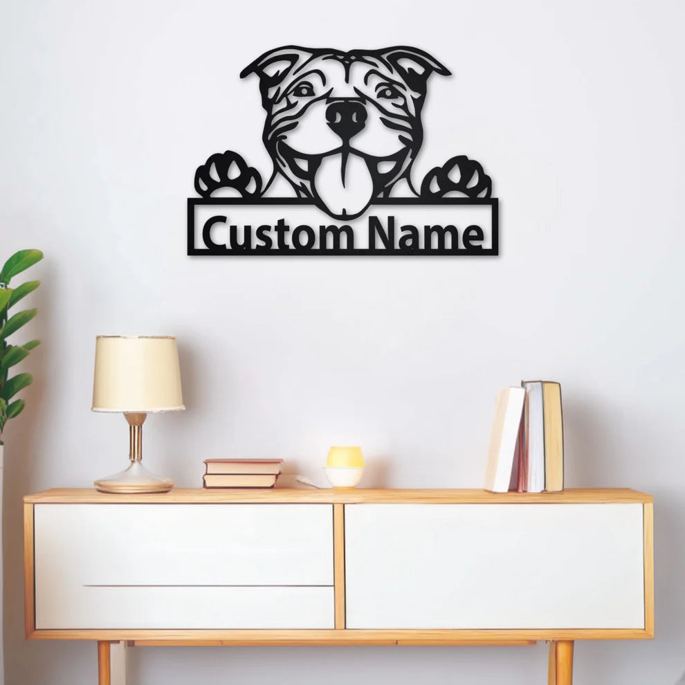 ديكور جداري معدني - بزينة على شكل كلب بيتبول بتخصيص إسمك