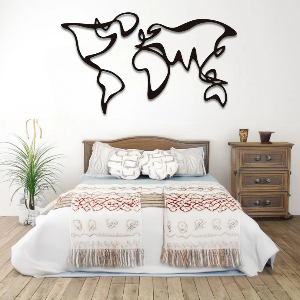 ديكور جداري معدني  بزينة خريطة العالم على شكل الهندسي