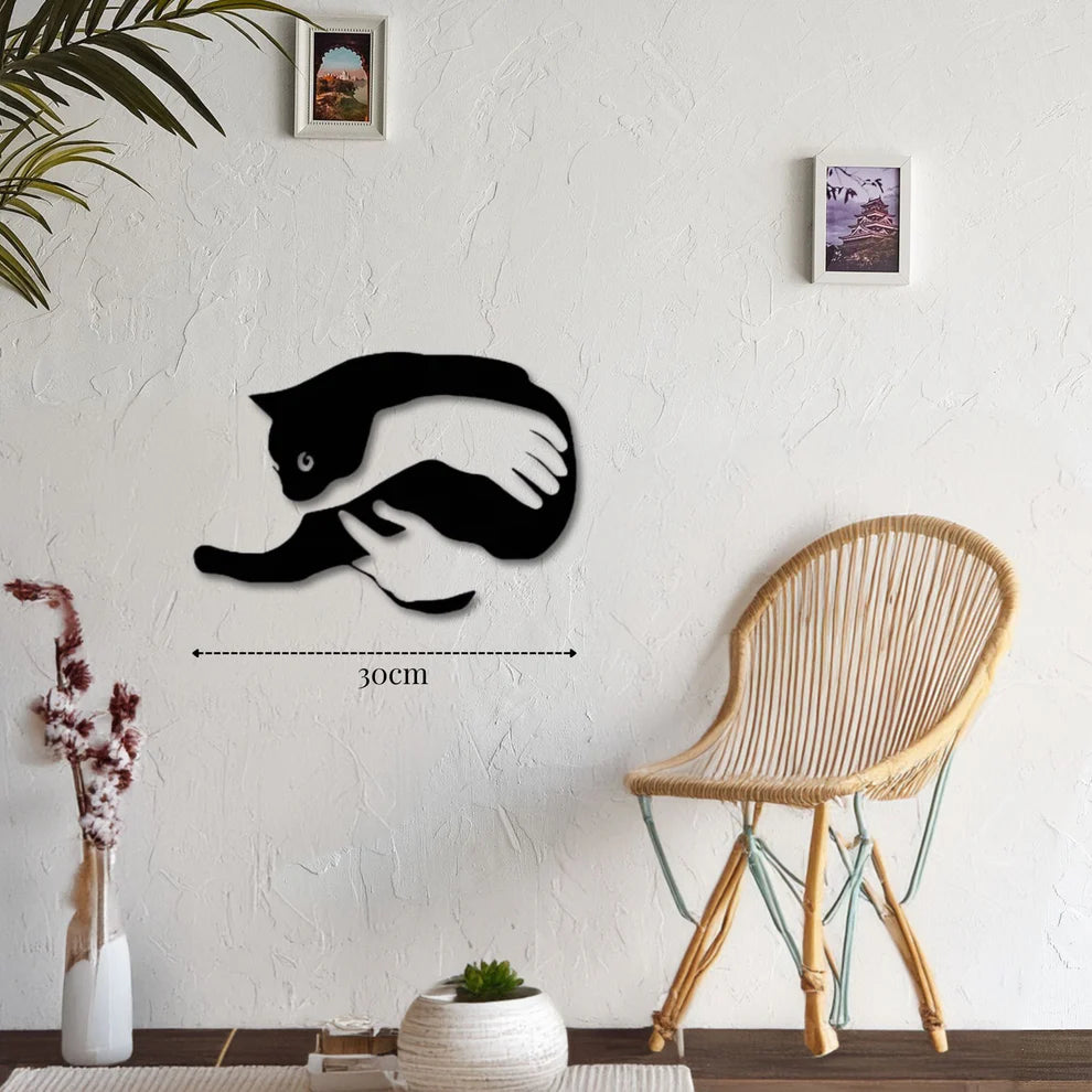 ديكور جداري معدني - بزينة قط أسود محضون