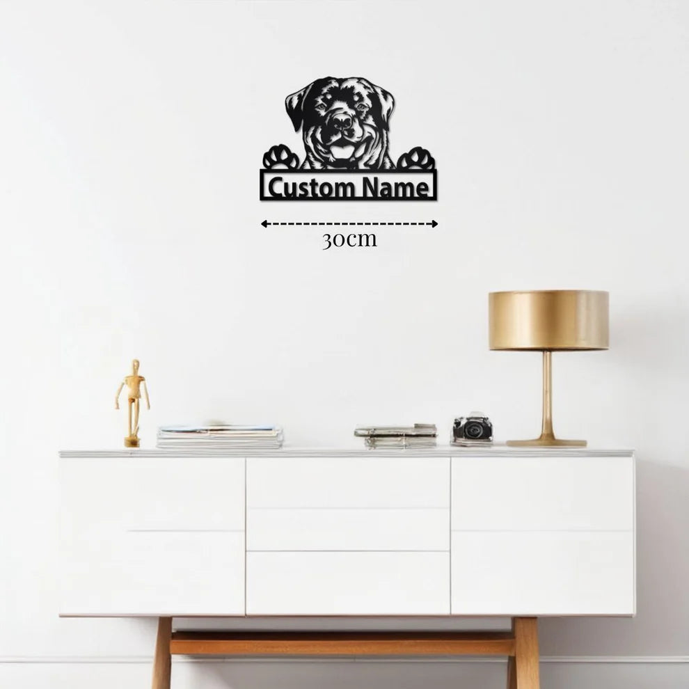 ديكور جداري معدني - بزينة على شكل كلب روتفايلر بتخصيص إسمك